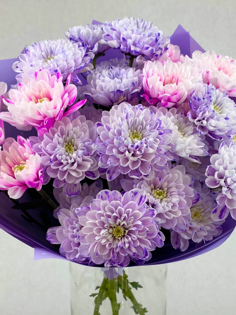 Букет из хризантем &laquo;Сирень&raquo; от интернет-магазина цветов в 