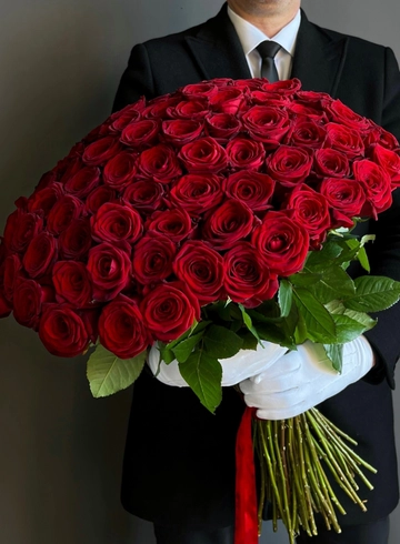 Монобукет из красных роз «Для тебя» от интернет-магазина цветов в 