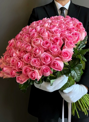 Букет из 101 розовой розы «Самой лучшей» от интернет-магазина цветов в 