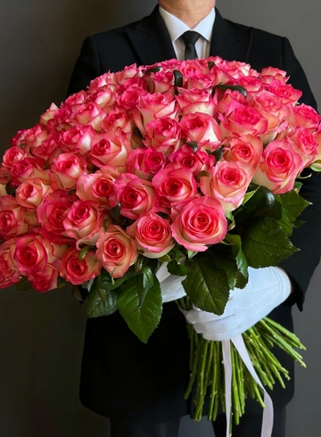 Букет из 101 розы «Дари Люби» от интернет-магазина цветов в 