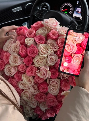 Букет из розовых роз «Лав» от интернет-магазина цветов в 