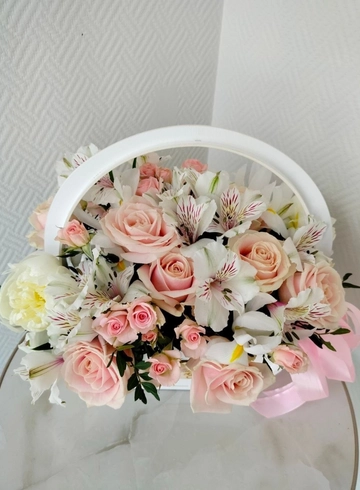 Композиция в корзине «Жемчужинка» от интернет-магазина цветов в 