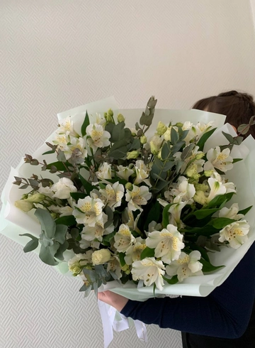 «Облачко» от интернет-магазина цветов в 